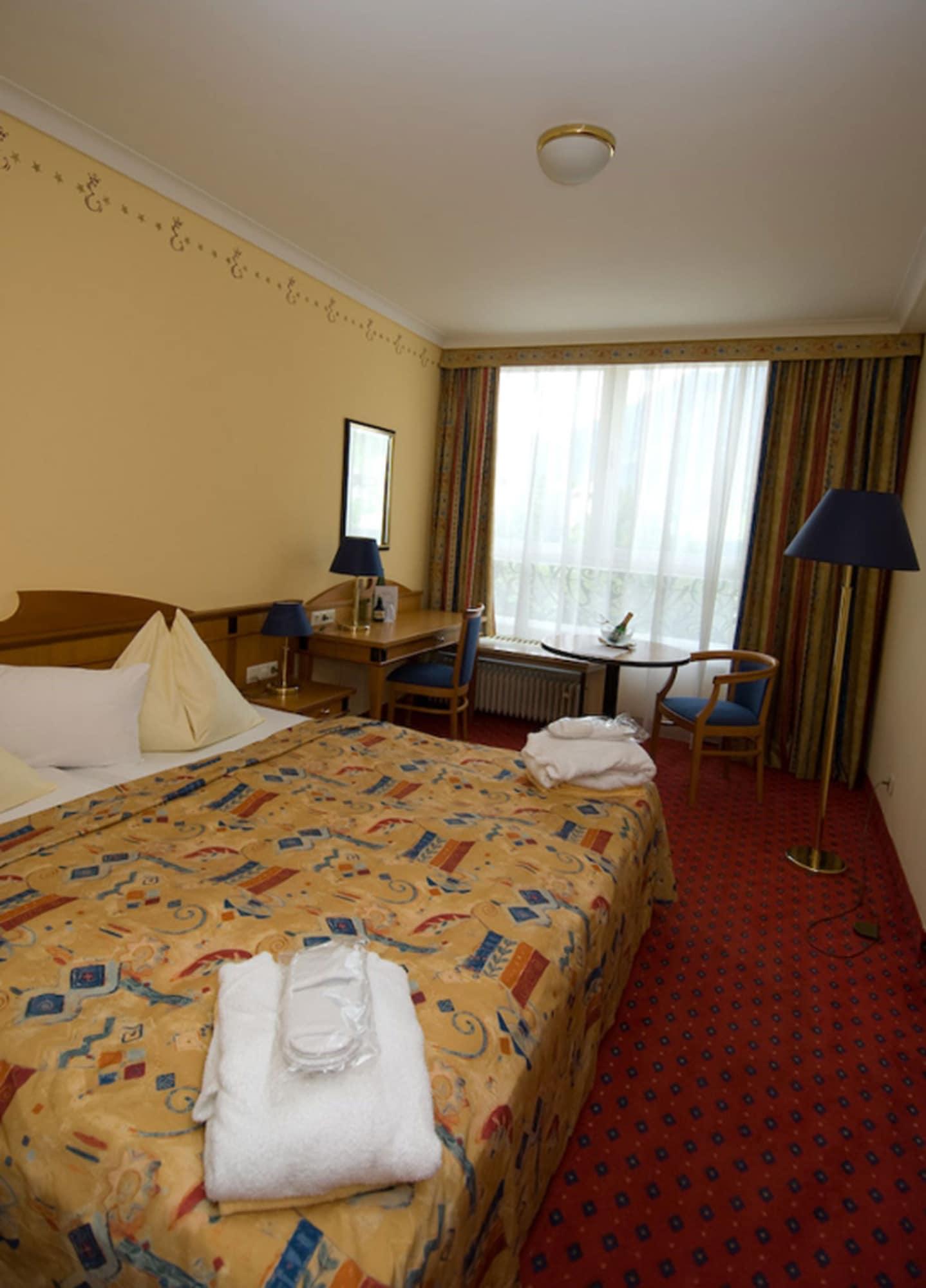 Thermal Resort Hotel Elisabethpark Bad Gastein Exterior photo